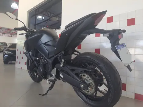 YAMAHA MT-03 300 ABS, Foto 6 YAMAHA MT-03 300 ABS, Foto 6