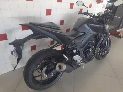 YAMAHA MT-03 300 ABS, Foto 3 YAMAHA MT-03 300 ABS, Foto 3