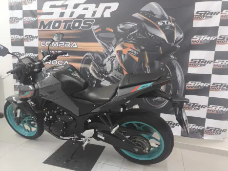 YAMAHA MT-03 300 ABS, Foto 2