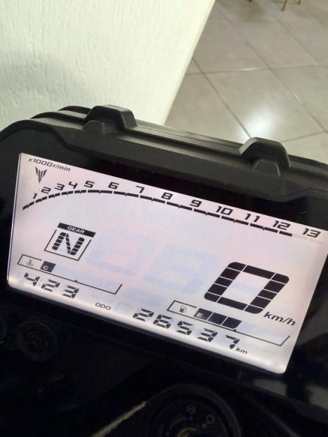 YAMAHA MT-03 300 ABS, Foto 7