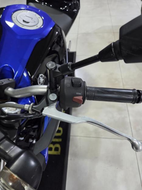 YAMAHA MT-03 300 ABS, Foto 12