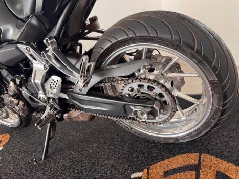 YAMAHA MT-07 700 ABS, Foto 8