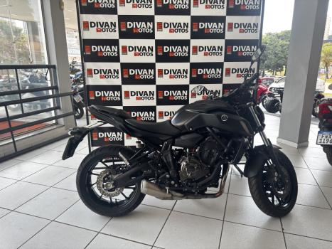 YAMAHA MT-07 700 ABS, Foto 5