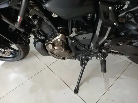 YAMAHA MT-07 700 ABS, Foto 8