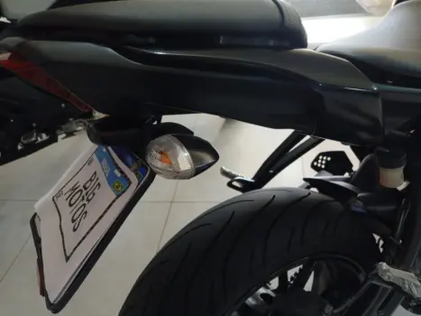 YAMAHA MT-07 700 ABS, Foto 12