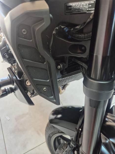 YAMAHA MT-09 850 ABS, Foto 10