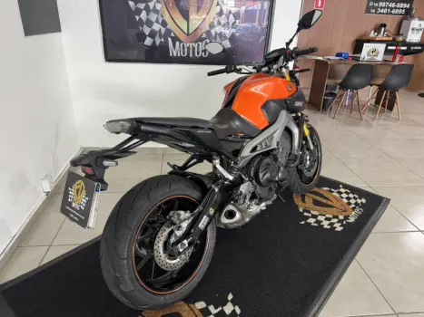 YAMAHA MT-09 850 ABS, Foto 4