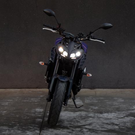 YAMAHA MT-09 850 ABS, Foto 2