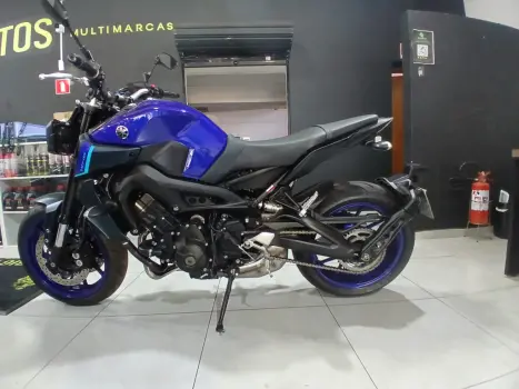 YAMAHA MT-09 850 ABS, Foto 3