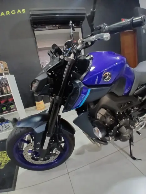 YAMAHA MT-09 850 ABS, Foto 7