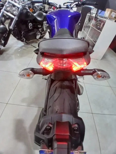 YAMAHA MT-09 850 ABS, Foto 17