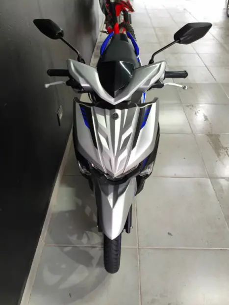 YAMAHA Neo UBS 125 , Foto 4