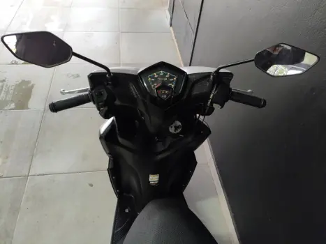 YAMAHA Neo UBS 125 , Foto 8