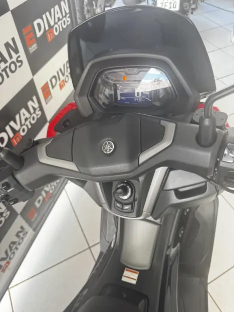 YAMAHA NMax 160 ABS, Foto 4