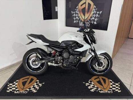 YAMAHA XJ6 600 N, Foto 1