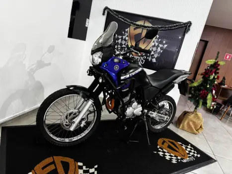 YAMAHA XTZ 250 TENER�, Foto 3