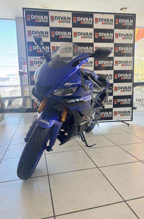 YAMAHA YZF R3 320 ABS, Foto 4