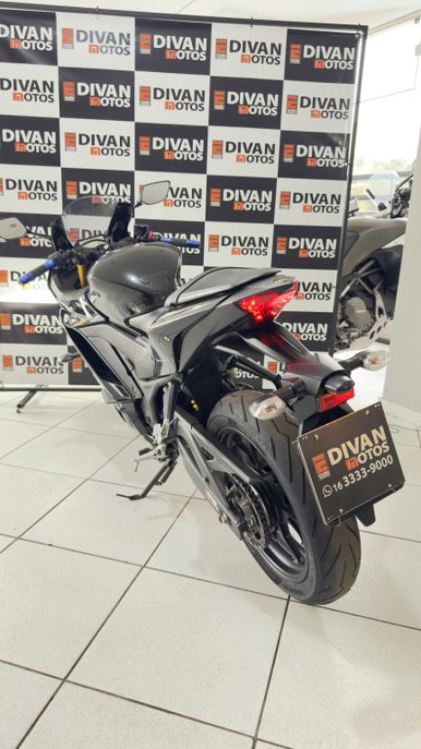 YAMAHA YZF R3 320 ABS, Foto 5