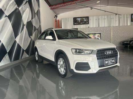 AUDI Q3 1.4 4P TFSI AMBIENTE S-TRONIC AUTOMTICO, Foto 3