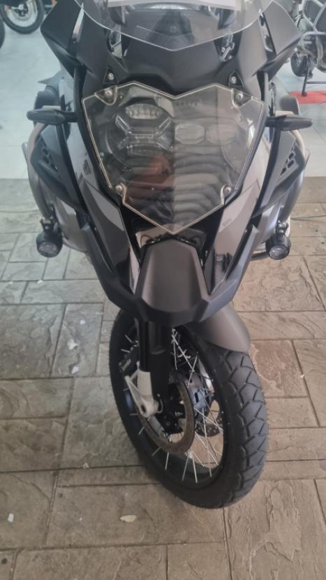 BMW R 1250 GS TRIPLE BLACK, Foto 3