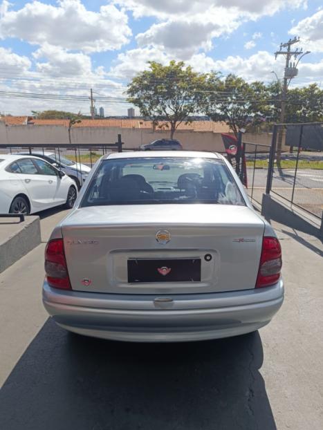 CHEVROLET Classic Sedan 1.0 4P, Foto 6