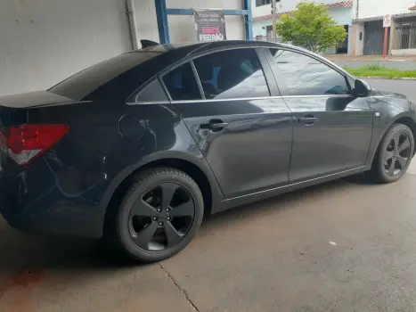 CHEVROLET Cruze Sedan 1.8 16V 4P LT ECOTEC FLEX AUTOMTICO, Foto 3