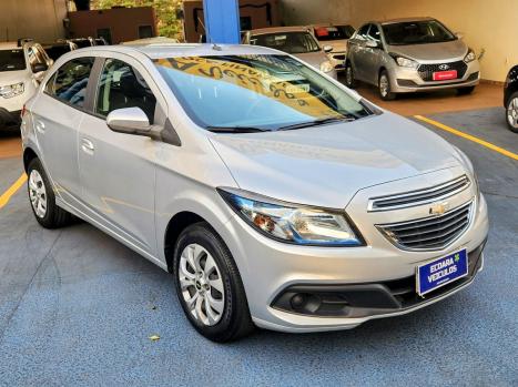 CHEVROLET Onix Hatch 1.4 4P FLEX LT, Foto 1