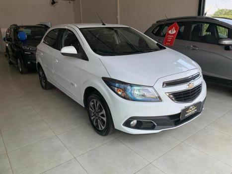 CHEVROLET Onix Hatch 1.4 4P FLEX LTZ, Foto 2