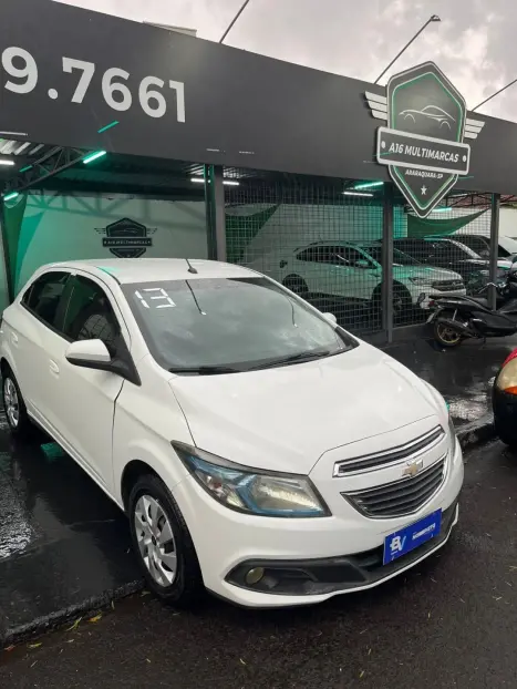 CHEVROLET Onix Hatch 1.4 4P FLEX LT, Foto 5