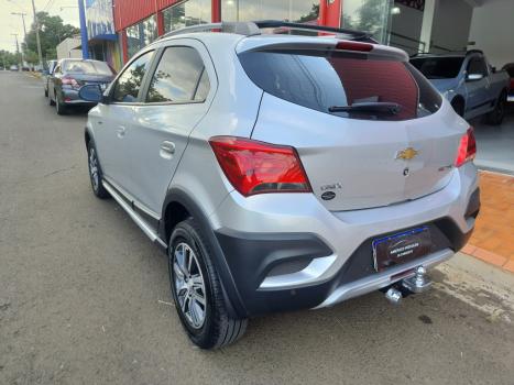 CHEVROLET Onix Hatch 1.4 4P FLEX ACTIV AUTOMTICO, Foto 5