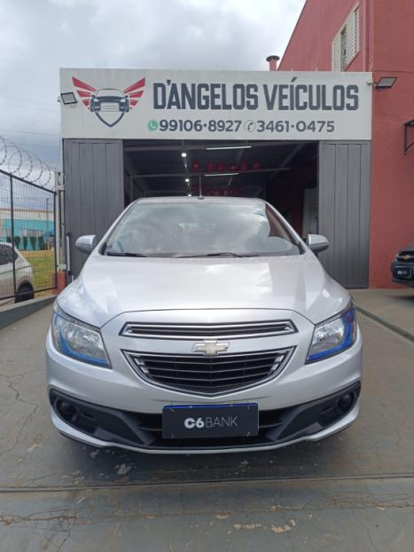 CHEVROLET Onix Hatch 1.4 4P FLEX LT, Foto 2