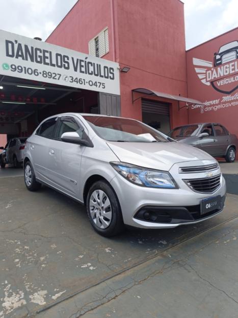 CHEVROLET Onix Hatch 1.4 4P FLEX LT, Foto 4