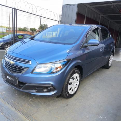 CHEVROLET Onix Hatch 1.4 4P FLEX LT, Foto 4