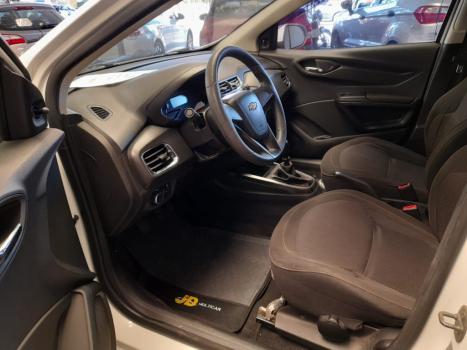 CHEVROLET Onix Hatch 1.4 4P FLEX LT, Foto 2