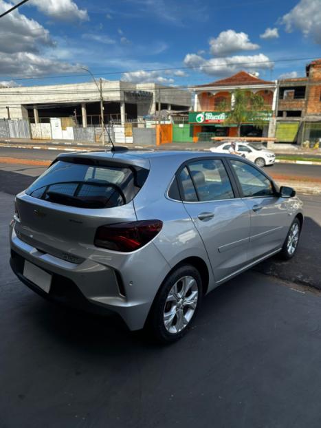 CHEVROLET Onix Hatch 1.0 12V 4P FLEX PREMIER TURBO AUTOMTICO, Foto 6