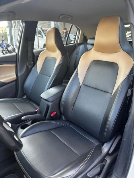 CHEVROLET Onix Hatch 1.0 12V 4P FLEX PREMIER TURBO AUTOMTICO, Foto 14