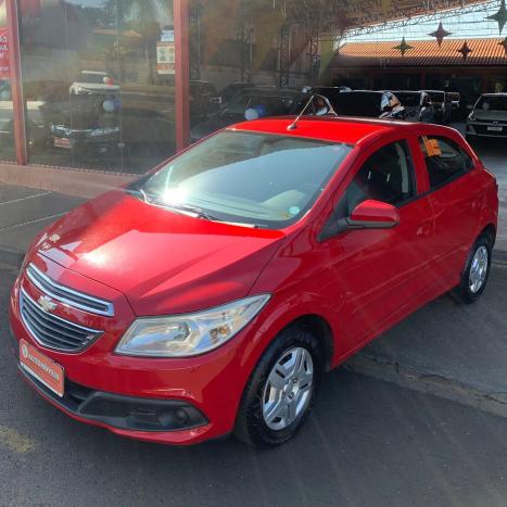 CHEVROLET Onix Hatch 1.0 4P FLEX LT, Foto 2