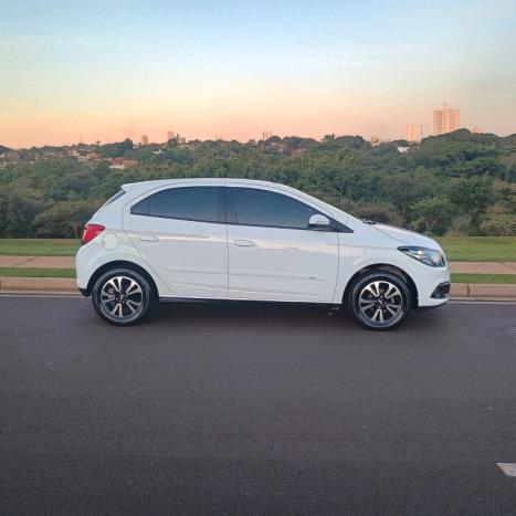 CHEVROLET Onix Hatch 1.4 4P FLEX LTZ, Foto 3