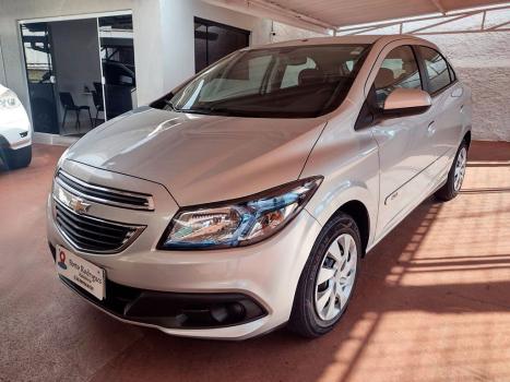 CHEVROLET Onix Hatch 1.4 4P FLEX LT, Foto 3