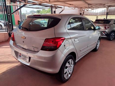 CHEVROLET Onix Hatch 1.4 4P FLEX LT, Foto 12