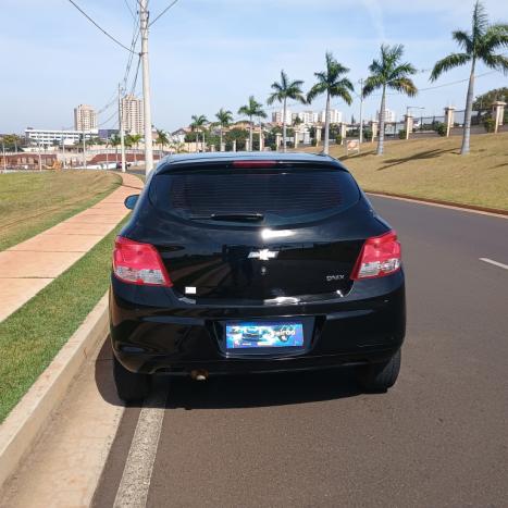 CHEVROLET Onix Hatch 1.0 4P FLEX LS, Foto 7