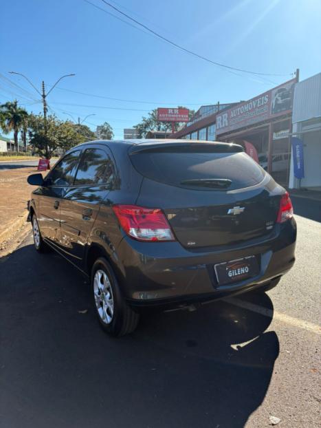 CHEVROLET Onix Hatch 1.0 4P FLEX LS, Foto 4