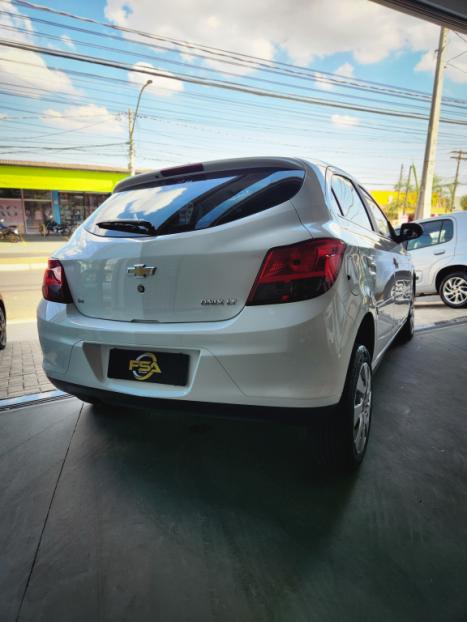 CHEVROLET Onix Hatch 1.4 4P FLEX LT, Foto 5