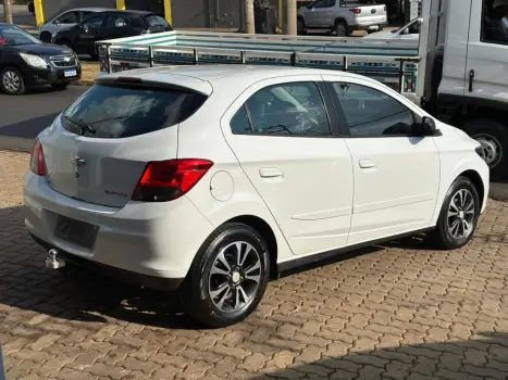 CHEVROLET Onix Hatch 1.4 4P FLEX LTZ, Foto 8
