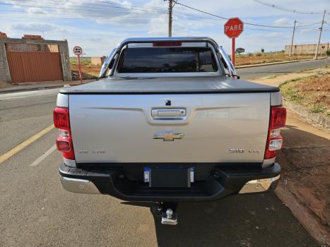 CHEVROLET S10 2.8 16V LTZ CABINE DUPLA 4X4 TURBO DIESEL AUTOMTICO, Foto 3