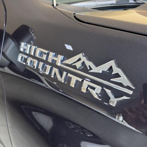 CHEVROLET Silverado 5.3 V8 1500 HIGH COUNTRY CABINE DUPLA 4X4 AUTOMTICO, Foto 17