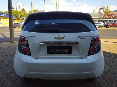 CHEVROLET Sonic Hatch 1.6 16V 4P LTZ FLEX AUTOMTICO, Foto 4
