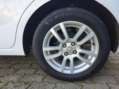 CHEVROLET Sonic Hatch 1.6 16V 4P LTZ FLEX AUTOMTICO, Foto 9