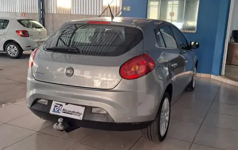 FIAT Bravo 1.8 16V 4P FLEX ABSOLUTE DUALOGIC AUTOMATIZADO, Foto 4