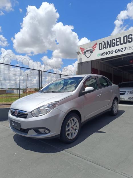 FIAT Grand Siena 1.6 16V 4P FLEX ESSENCE DUALOGIC AUTOMATIZADO, Foto 4